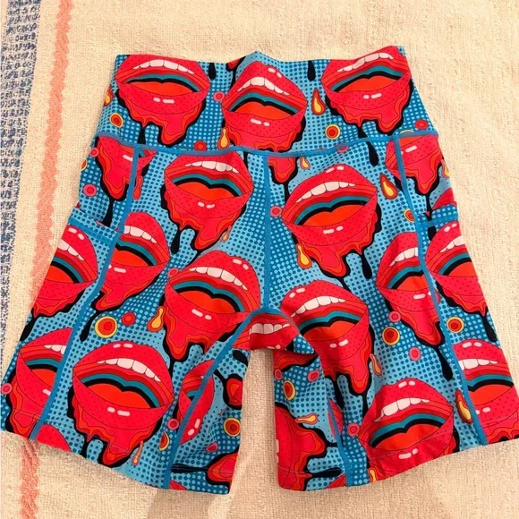 Constantly Varied Gear Colorful Lips Shorts
Women’s size small - Picture 9 of 9